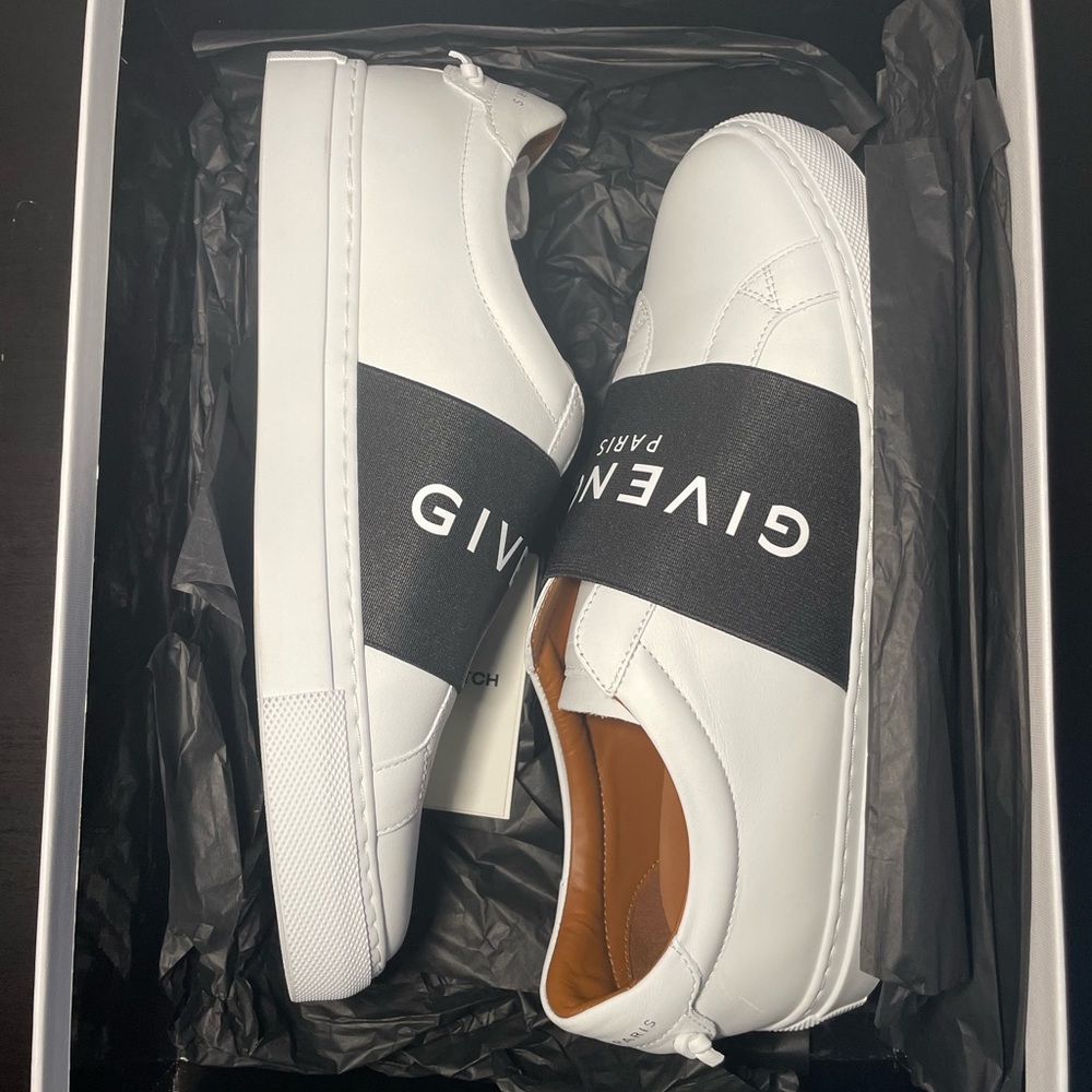 Givenchy shoes never been worn NWT